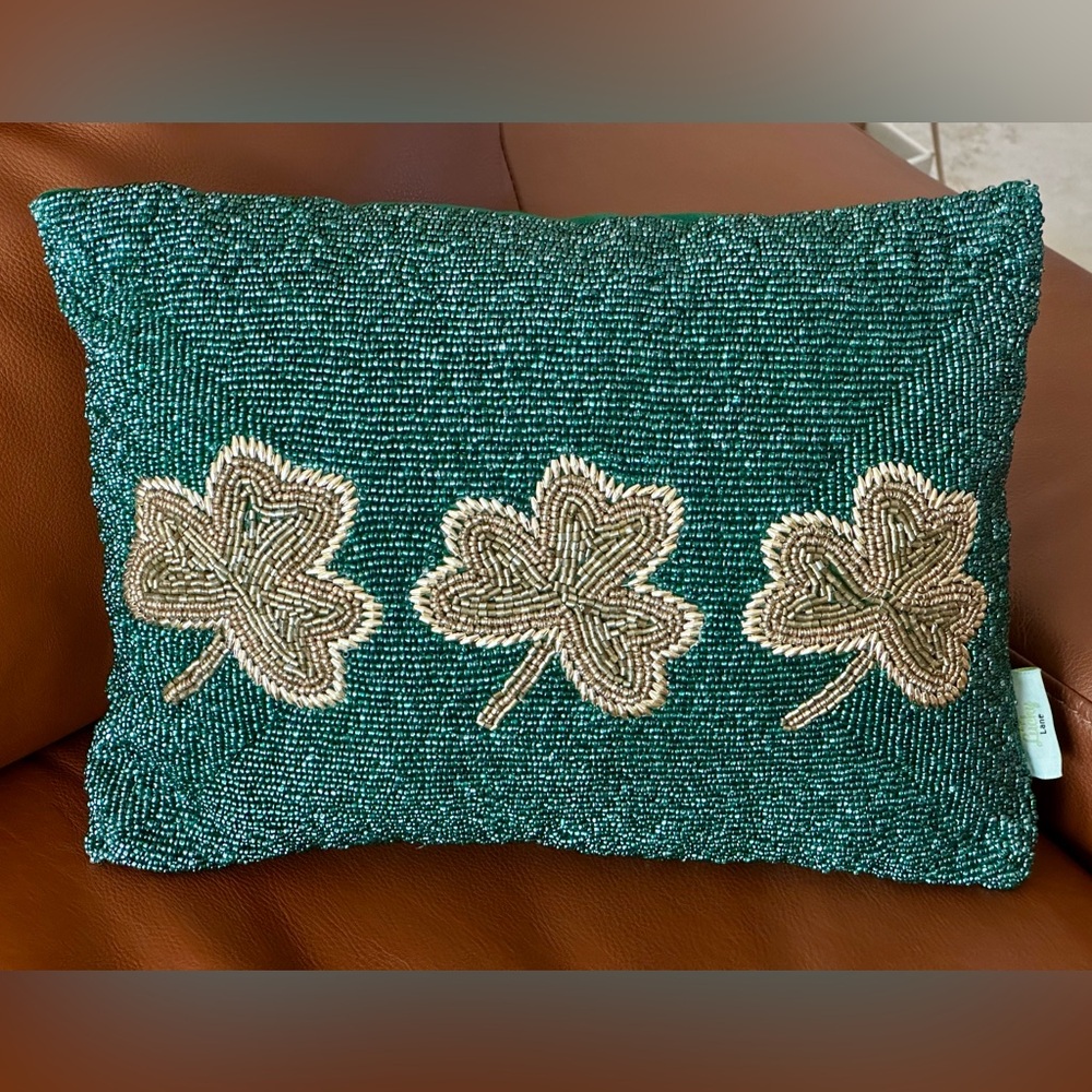 Lucky Lane Beaded Triple Clover Accent Pillow. Clean. 1 loose thread see photo.